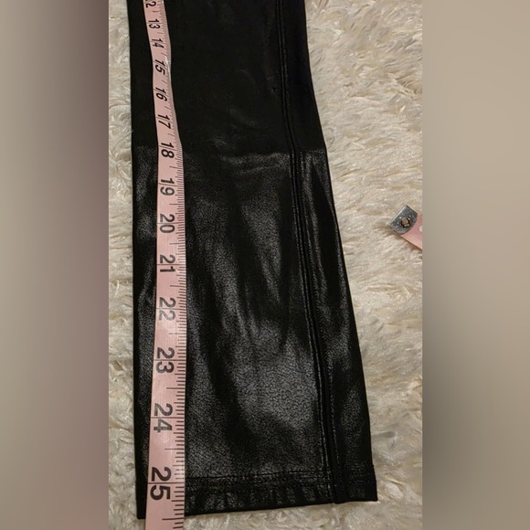 SPANX Black Shiny Leggings EUC - Picture 3 of 5